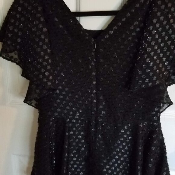 Isaac Mizrahi sparkly blouse, size 8 - Picture 2 of 13